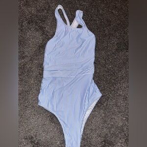 3/$15. Ladies Old Navy Swim M
